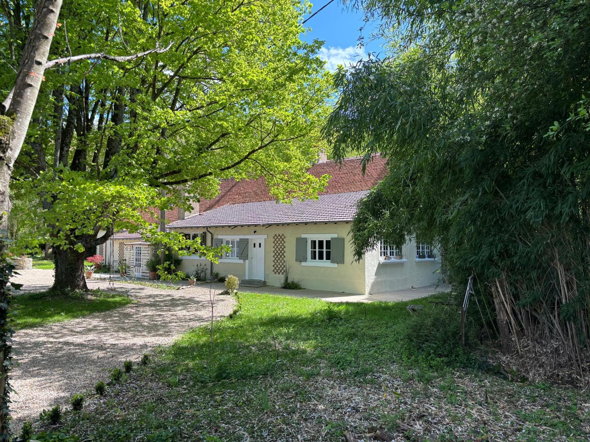 La Haute Tremiere Charenton-du-Cher Extérieur photo